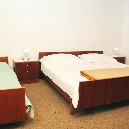 بيت ضيافة By The Sea - 4228